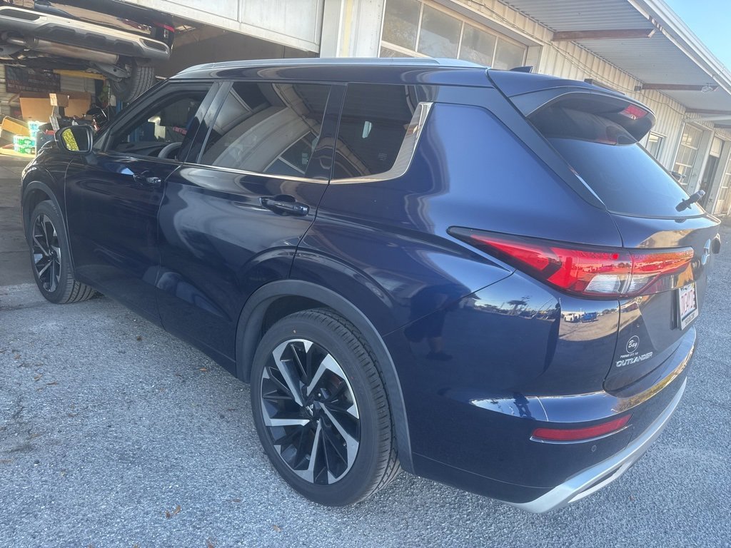 Used 2022 Mitsubishi Outlander SEL image 4