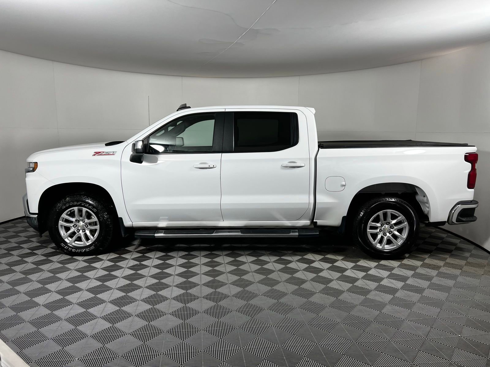 Used 2020 Chevrolet Silverado 1500 LT w/ All-Star Edition image 8