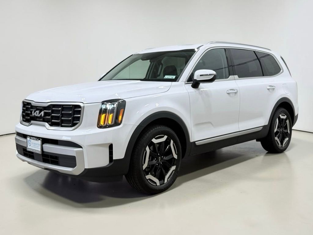 Used 2025 Kia Telluride S FWD image 8