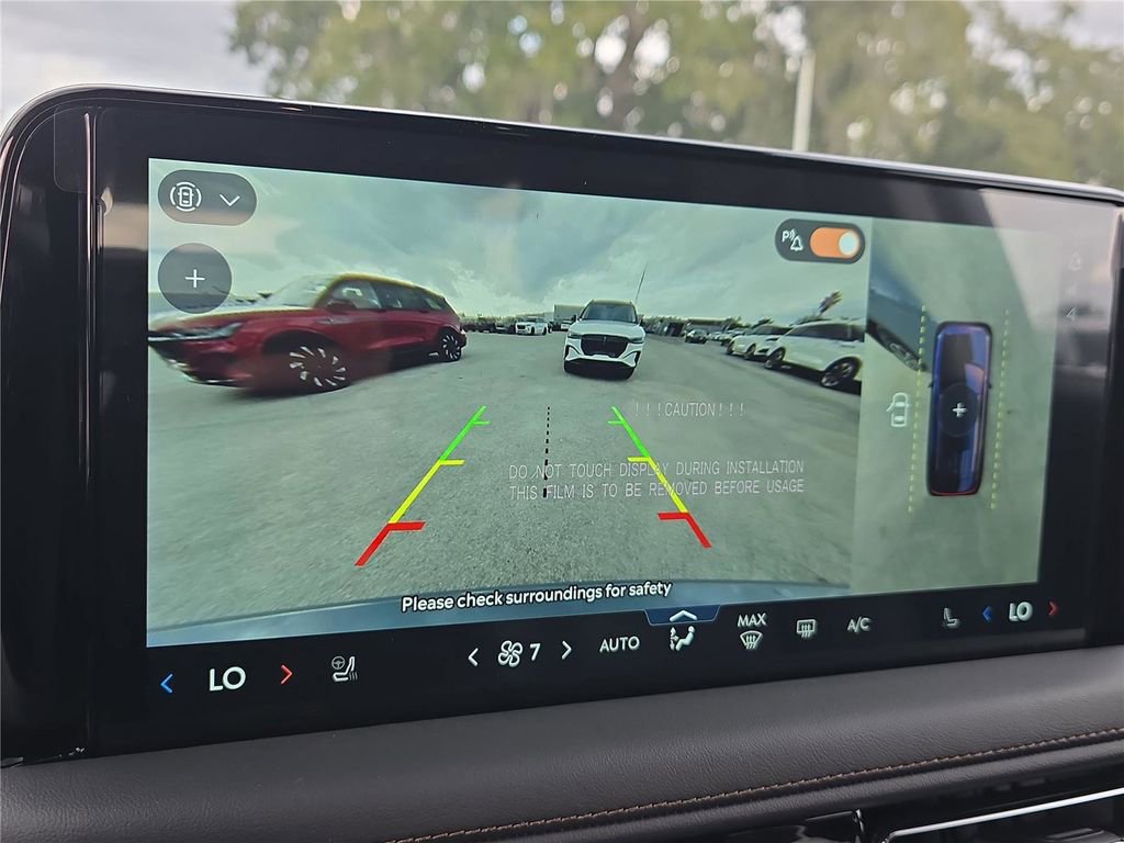 New 2026 Lincoln Aviator AWD image 20