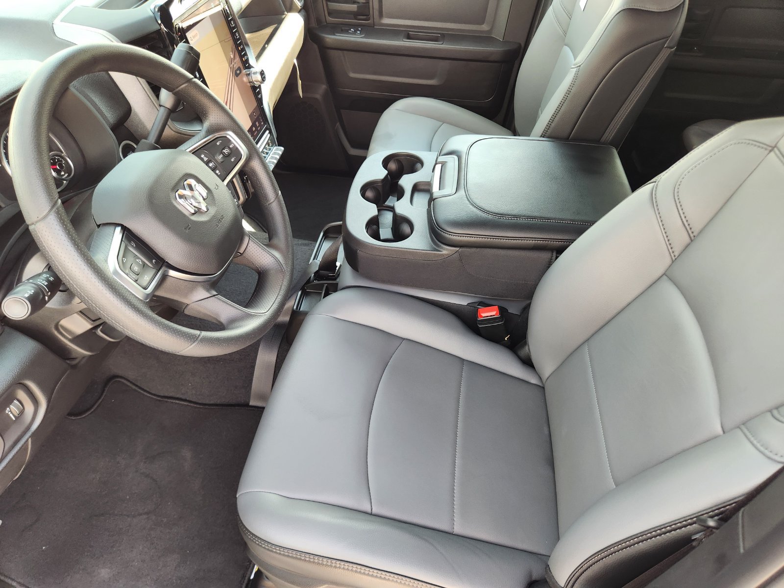 New 2027 RAM 3500 Tradesman AWD/4WD image 13