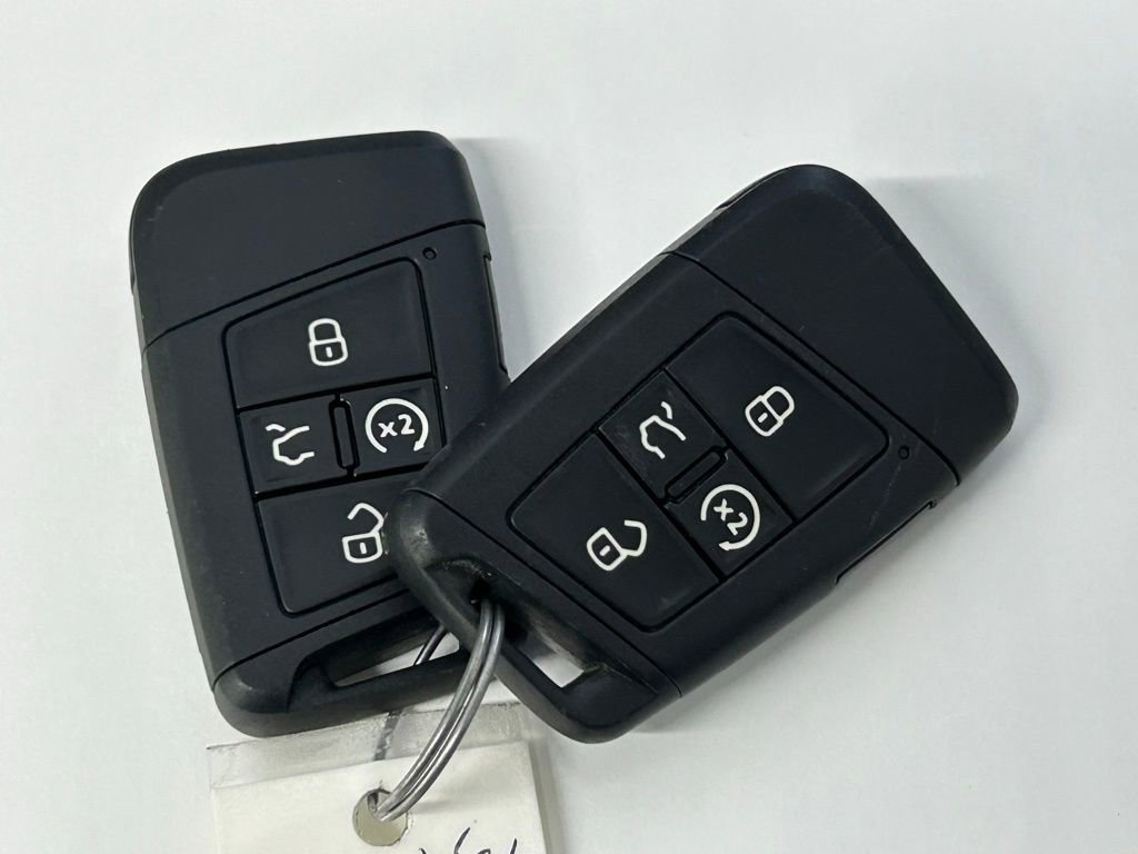 Used 2022 Volkswagen Tiguan SEL R-Line image 37