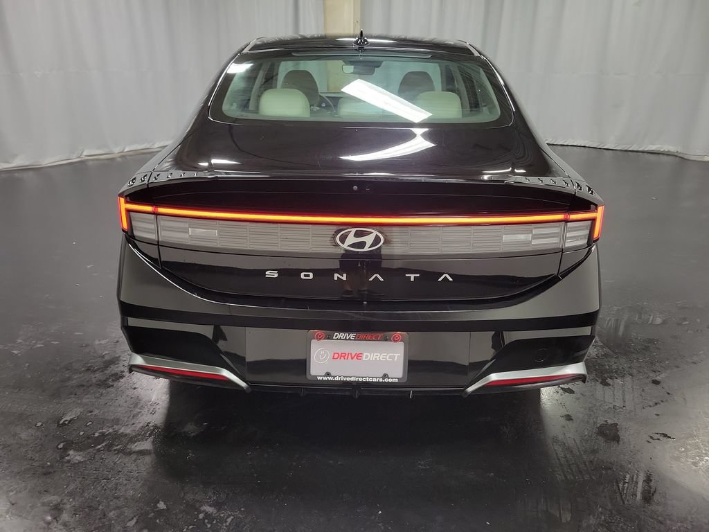 Used 2025 Hyundai Sonata SEL FWD image 7