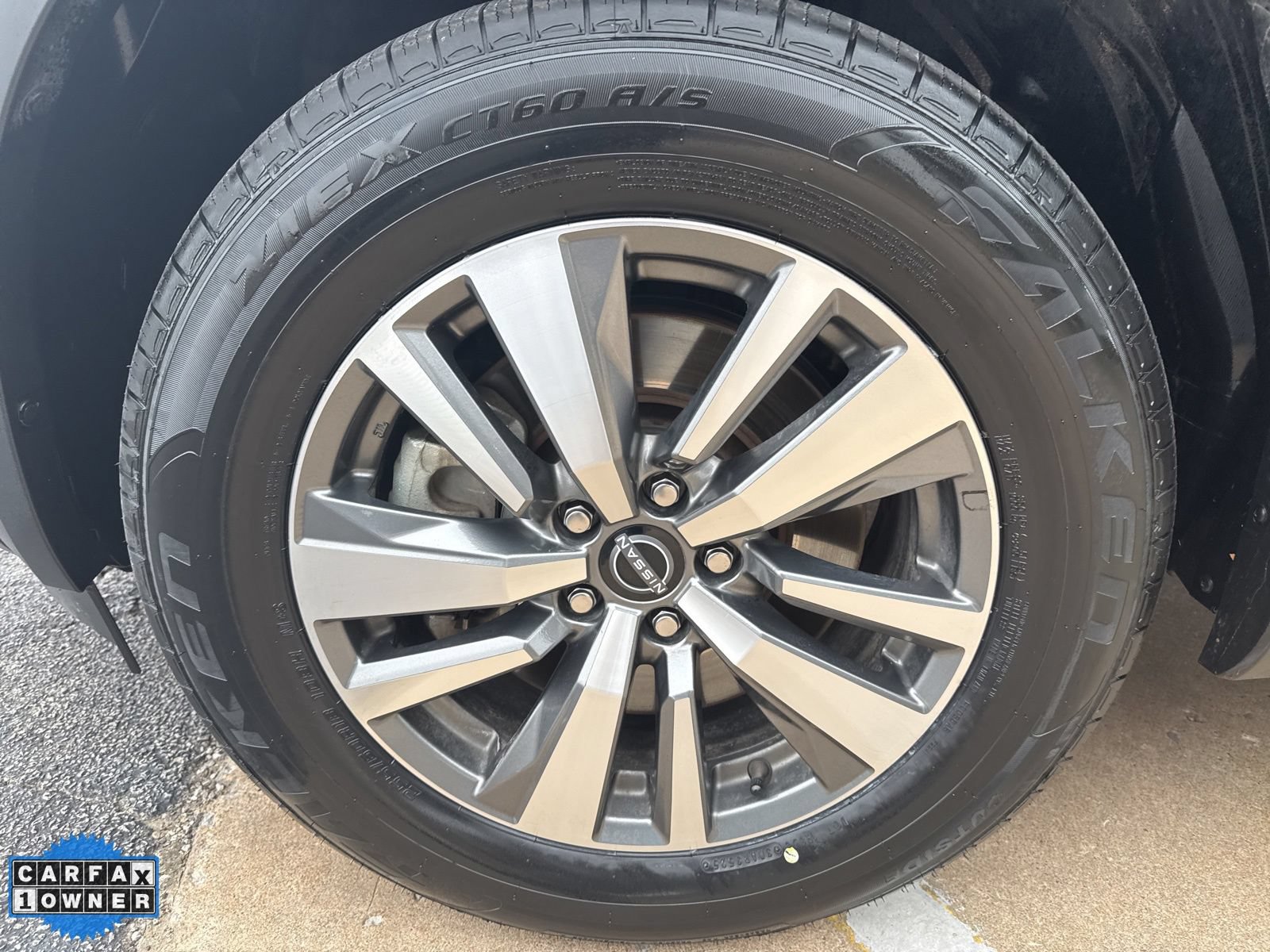 Used 2025 Nissan Pathfinder SL AWD/4WD image 9