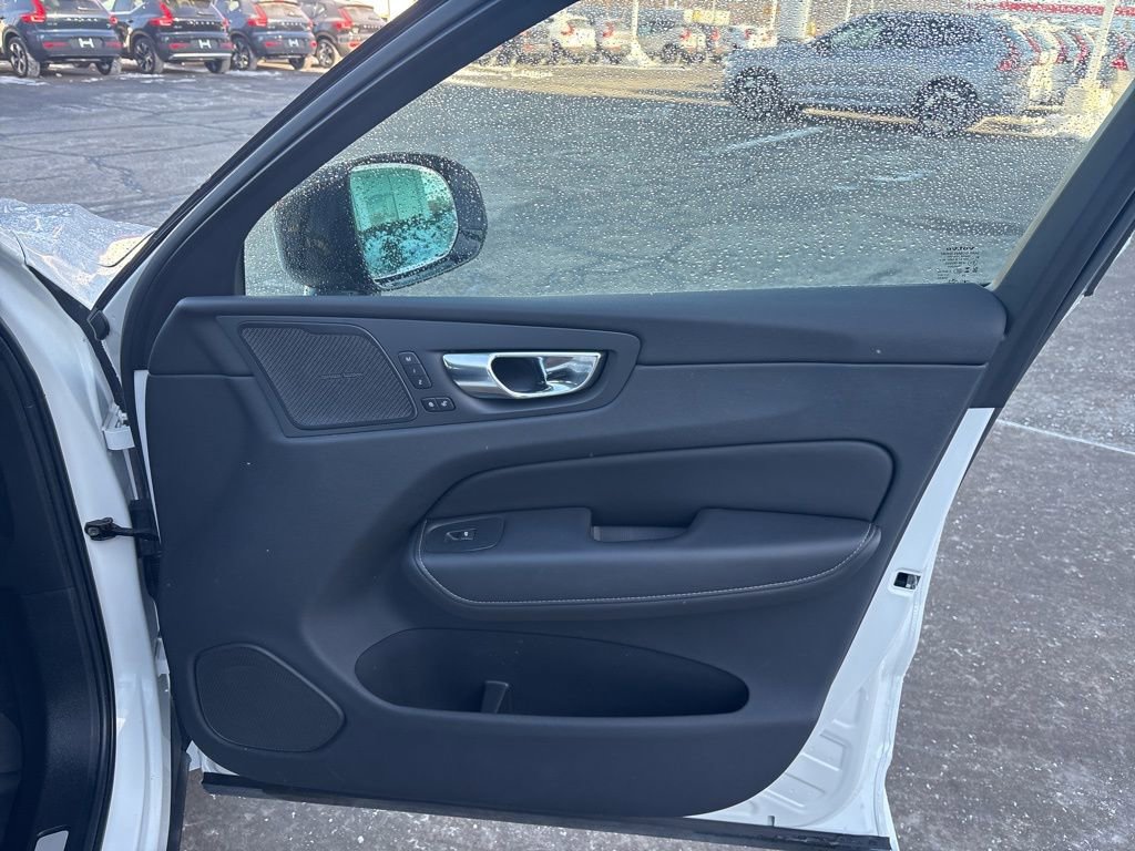 Certified 2024 Volvo XC60 T8 Ultimate w/ Protection Package Premier image 42