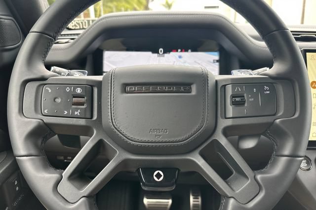 New 2026 Land Rover Defender 110 AWD/4WD image 22