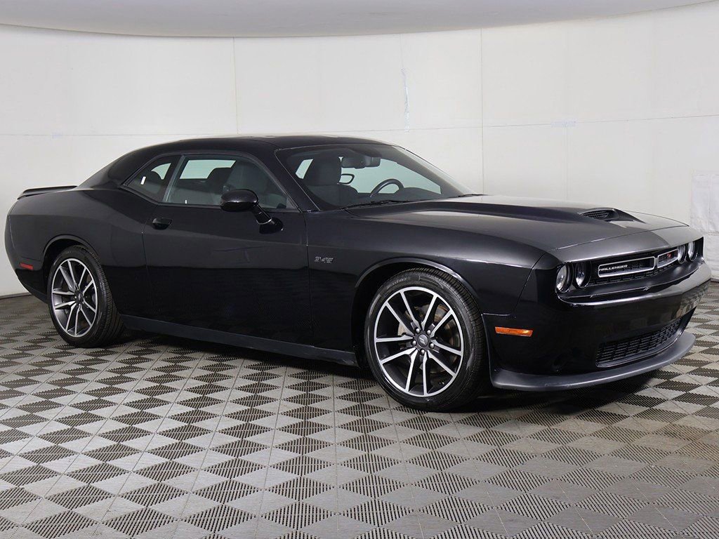 Used 2023 Dodge Challenger R/T image 2