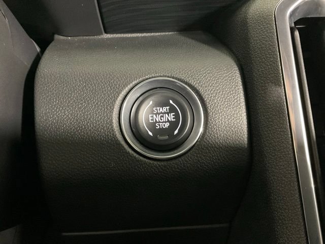 Used 2025 GMC Acadia Elevation w/ Elevation Premium Package FWD image 17