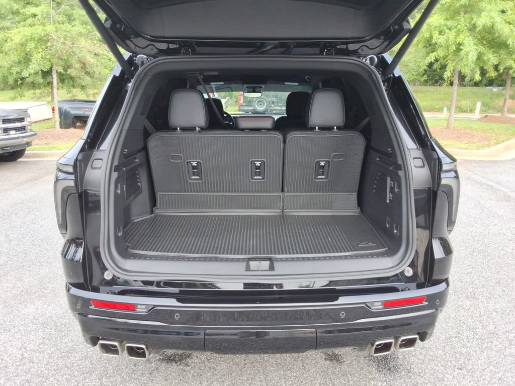 Certified 2026 Chevrolet Traverse RS w/ LPO, Floor Liner Package AWD/4WD image 16