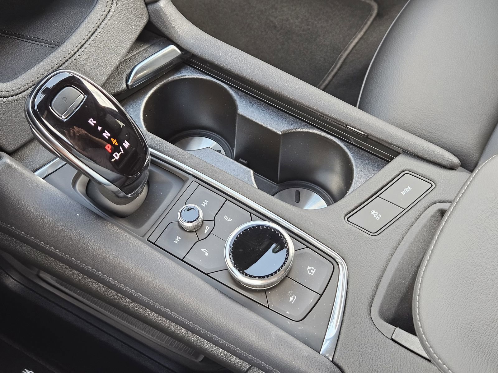 New 2026 Cadillac XT5 Luxury image 21