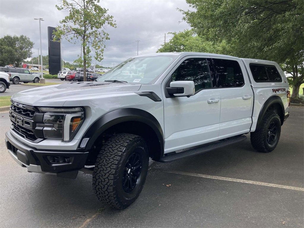 Used 2025 Ford F150 Raptor image 5