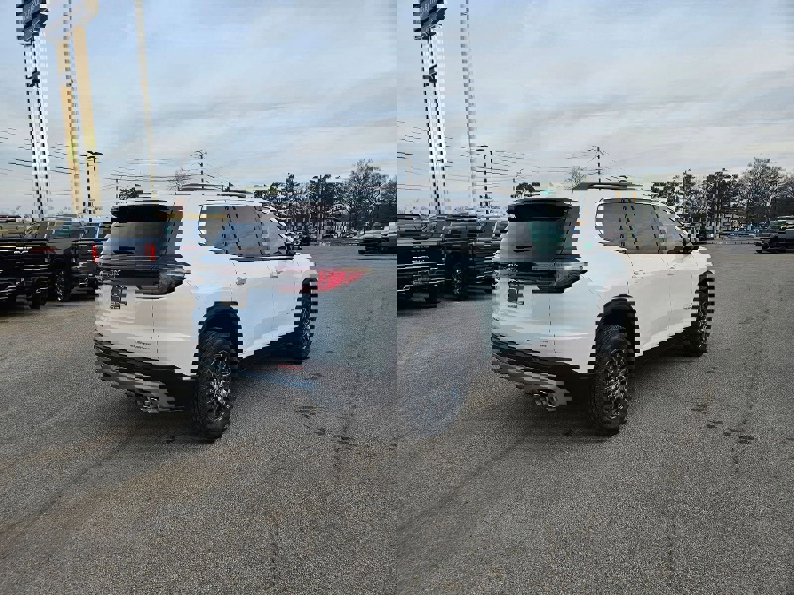 New 2026 GMC Acadia Elevation image 6