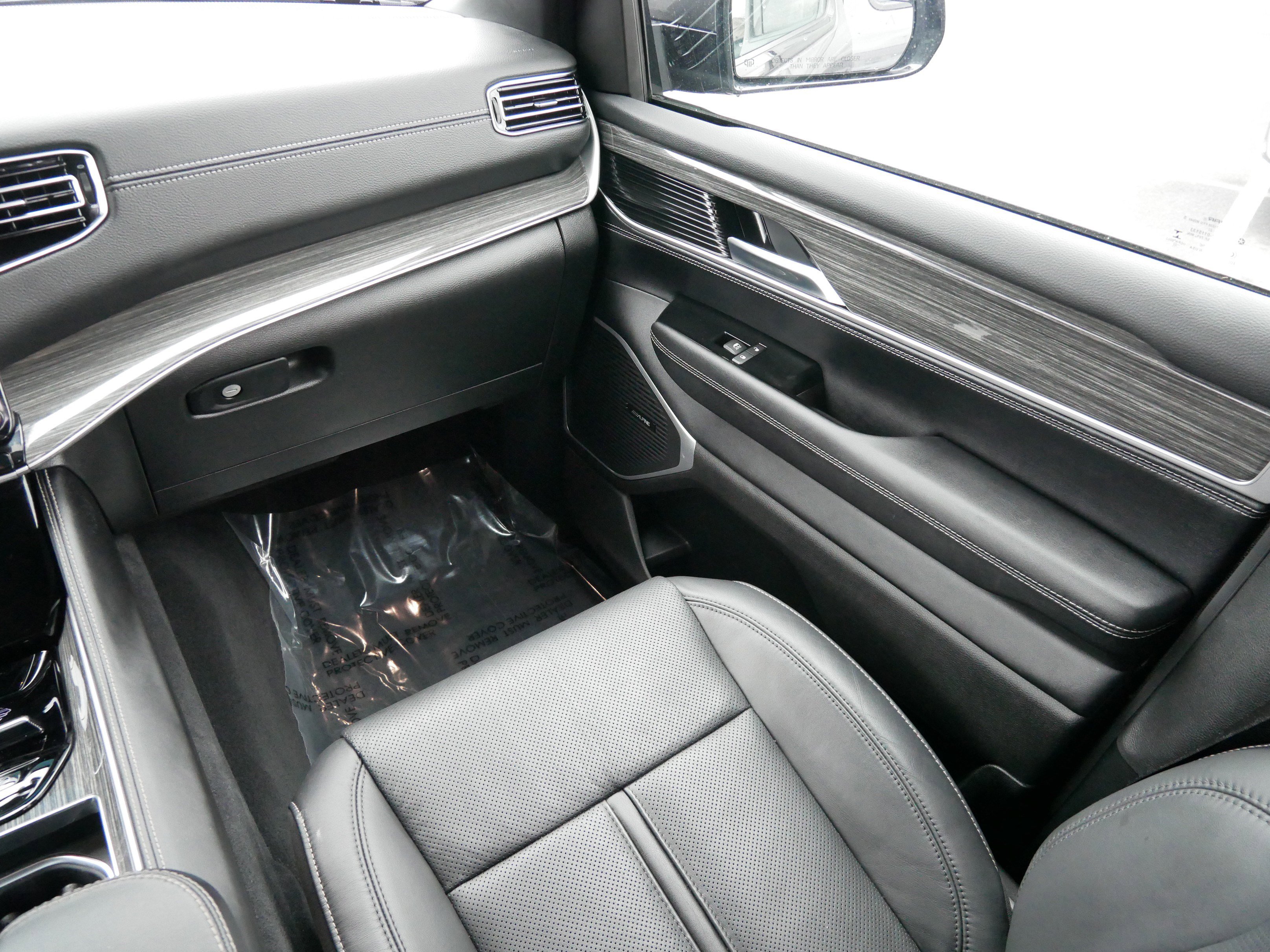 Used 2022 Jeep Wagoneer Series III image 11