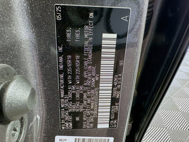 Used 2025 Toyota Highlander XLE image 31