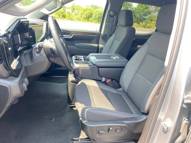Certified 2025 Chevrolet Silverado 1500 LT AWD/4WD image 16