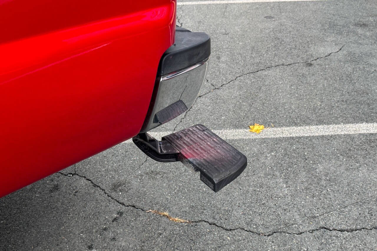 Used 2015 Ford F250 XLT w/ XLT Value Package image 29