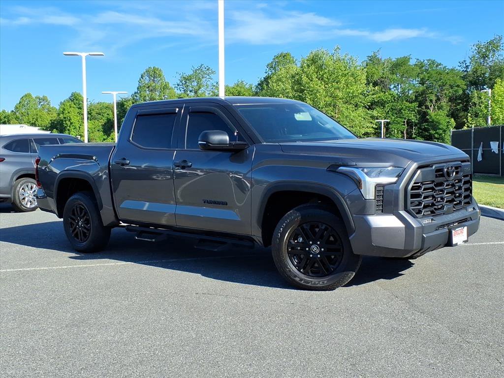 Used 2023 Toyota Tundra SR5 w/ SR5 Premium Package AWD/4WD image 2