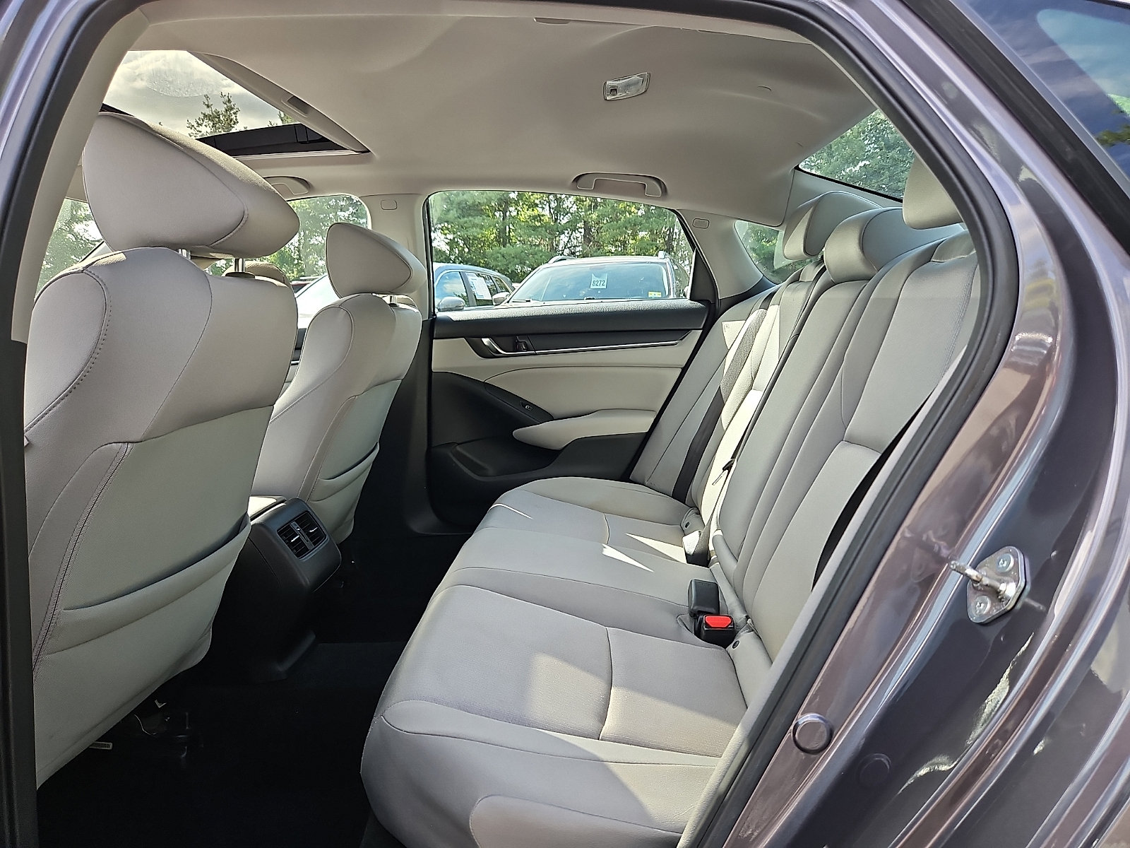 Used 2019 Honda Accord EX image 12