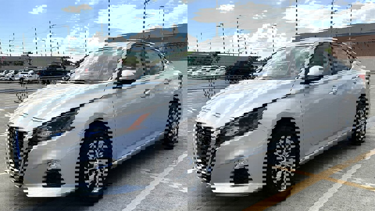 Used 2022 Nissan Altima 2.5 S image 1