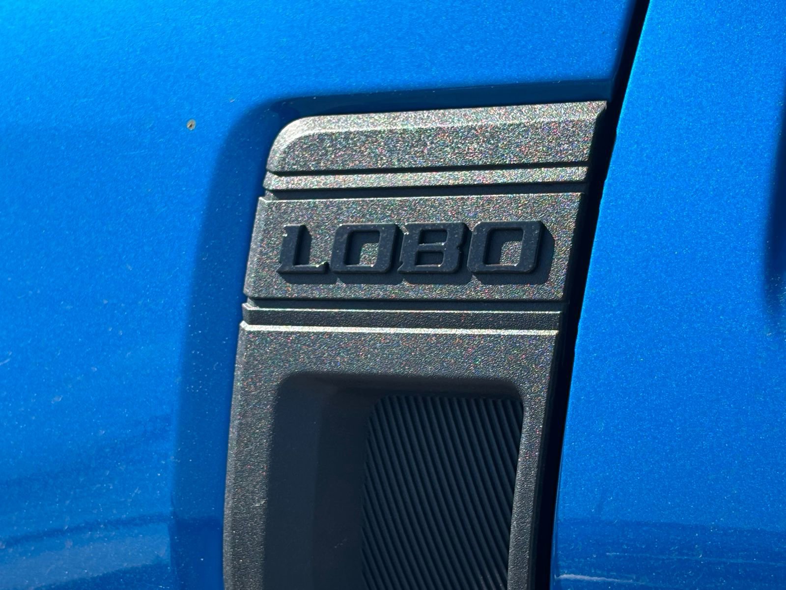 Used 2025 Ford Maverick Lobo AWD/4WD image 3