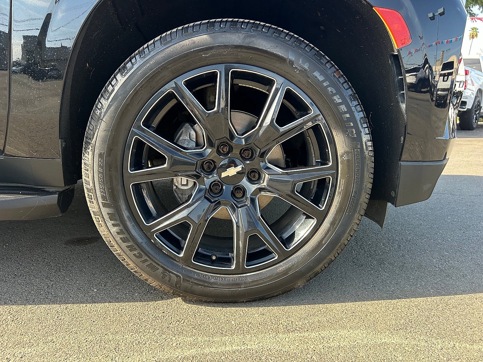 Used 2021 Chevrolet Tahoe Premier w/ Premium Package RWD image 34