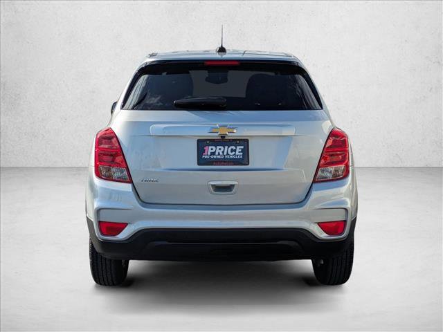 Used 2022 Chevrolet Trax LS w/ Tint and Cruise Package image 7