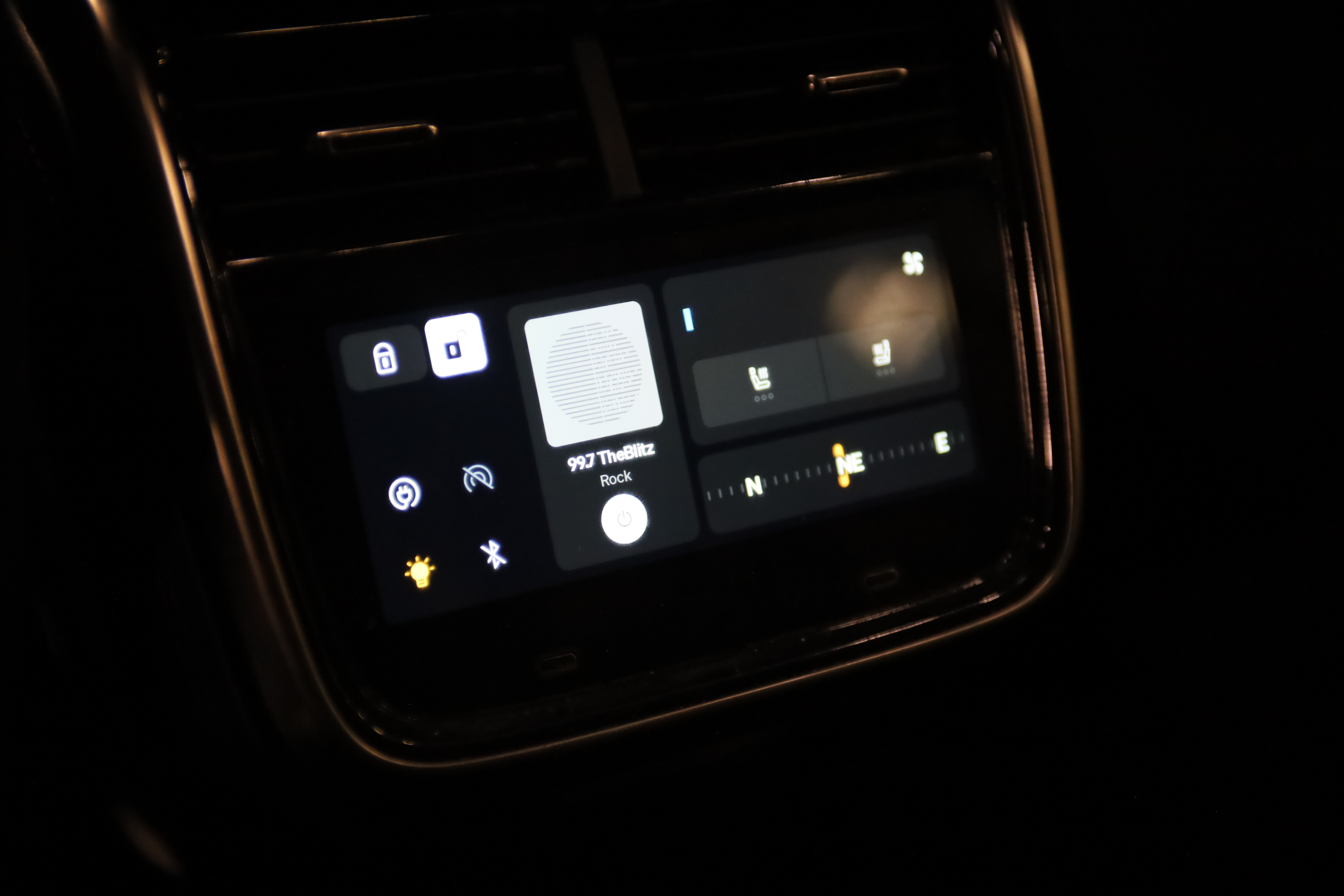 Used 2022 Rivian R1S Launch Edition Quad AWD/4WD image 33