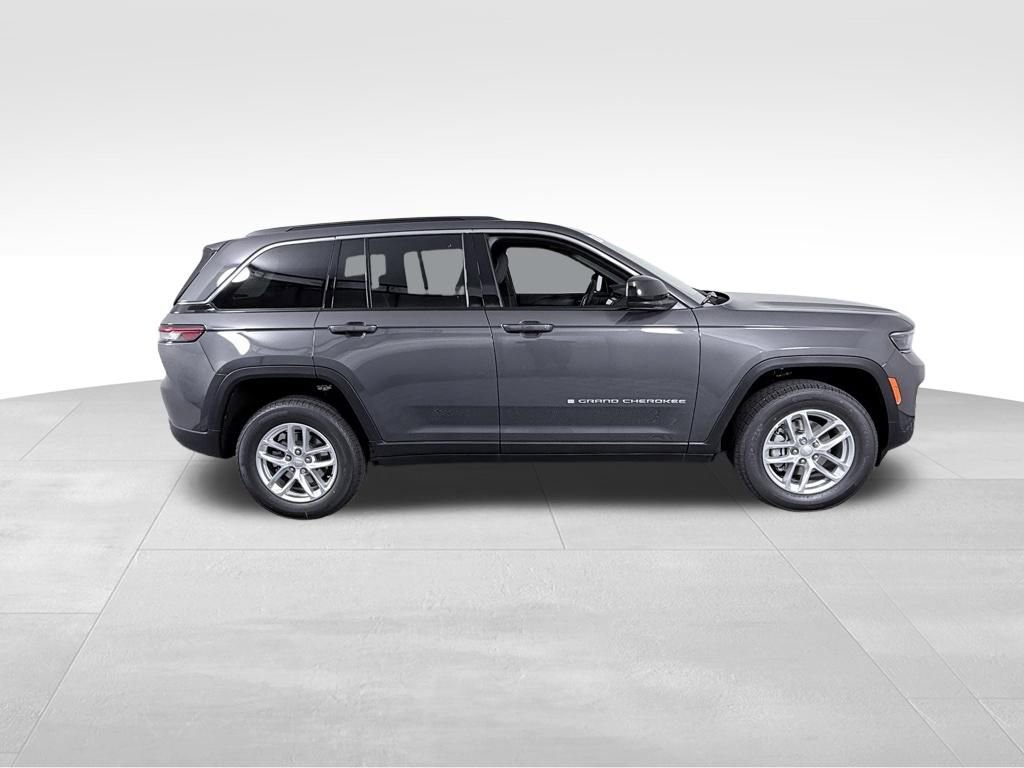 New 2025 Jeep Grand Cherokee Laredo X image 8
