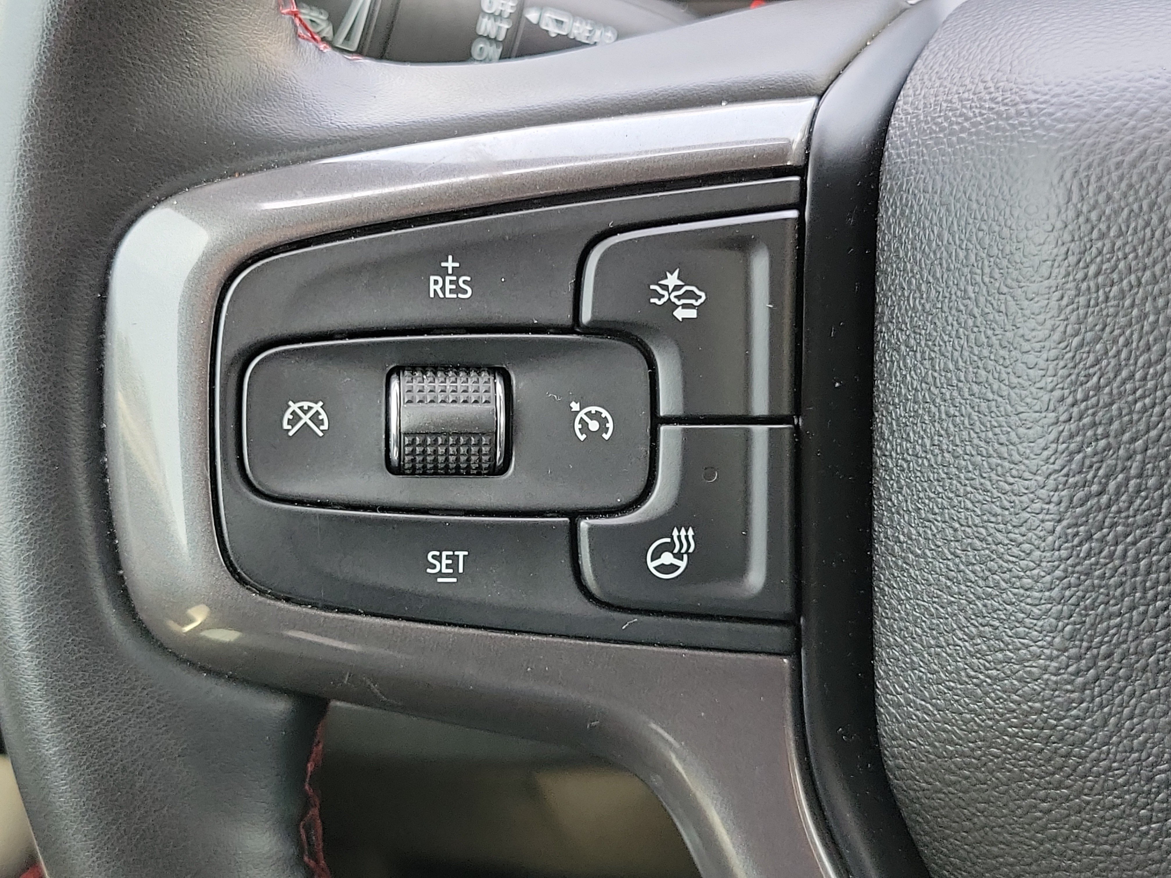 Used 2023 Chevrolet Suburban RST w/ Luxury Package RWD image 30