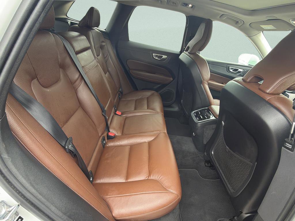Used 2020 Volvo XC60 T6 Inscription AWD/4WD image 12