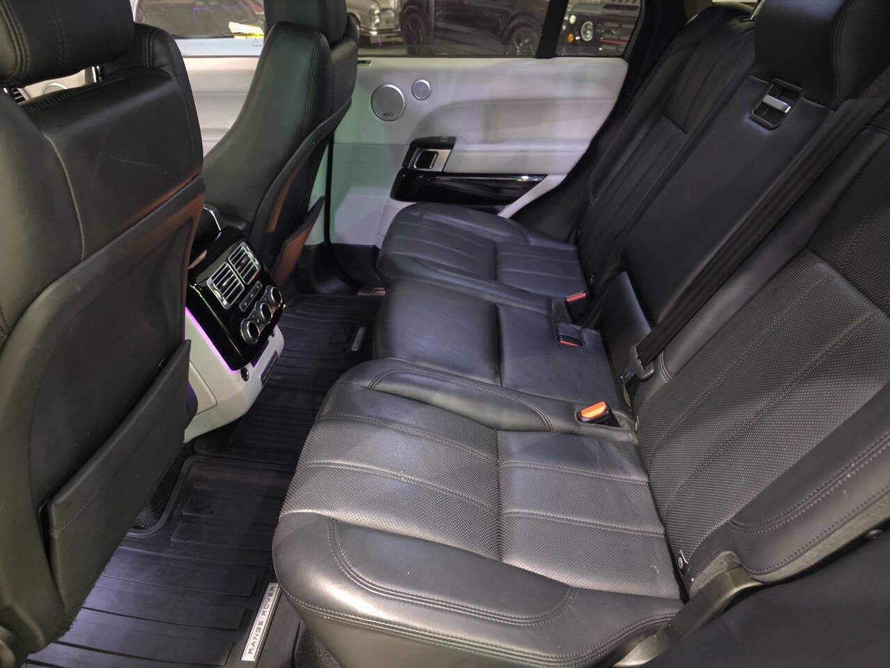 Used 2016 Land Rover Range Rover HSE AWD/4WD image 27