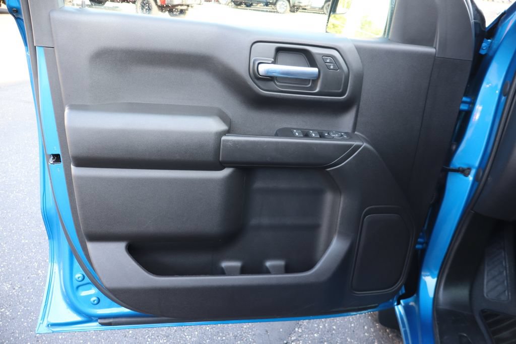Used 2023 Chevrolet Silverado 1500 Custom Trail Boss AWD/4WD image 12