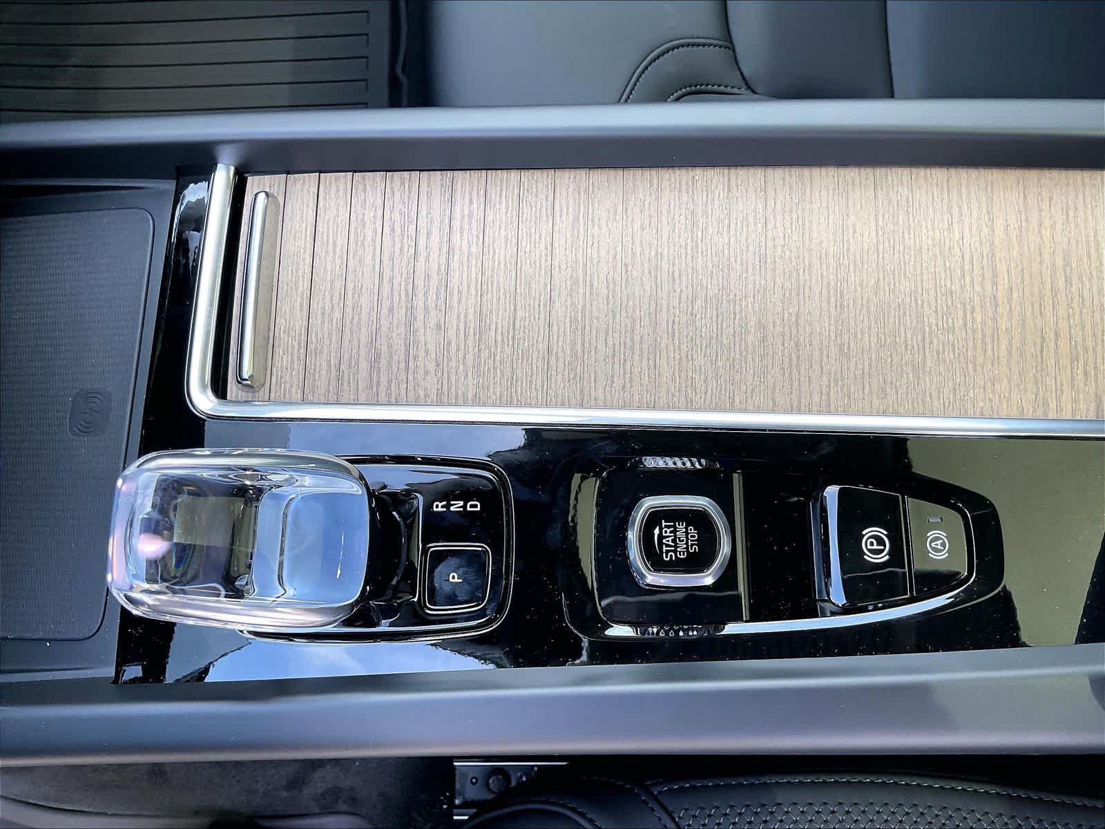 New 2027 Volvo XC60 B5 Core AWD/4WD image 10