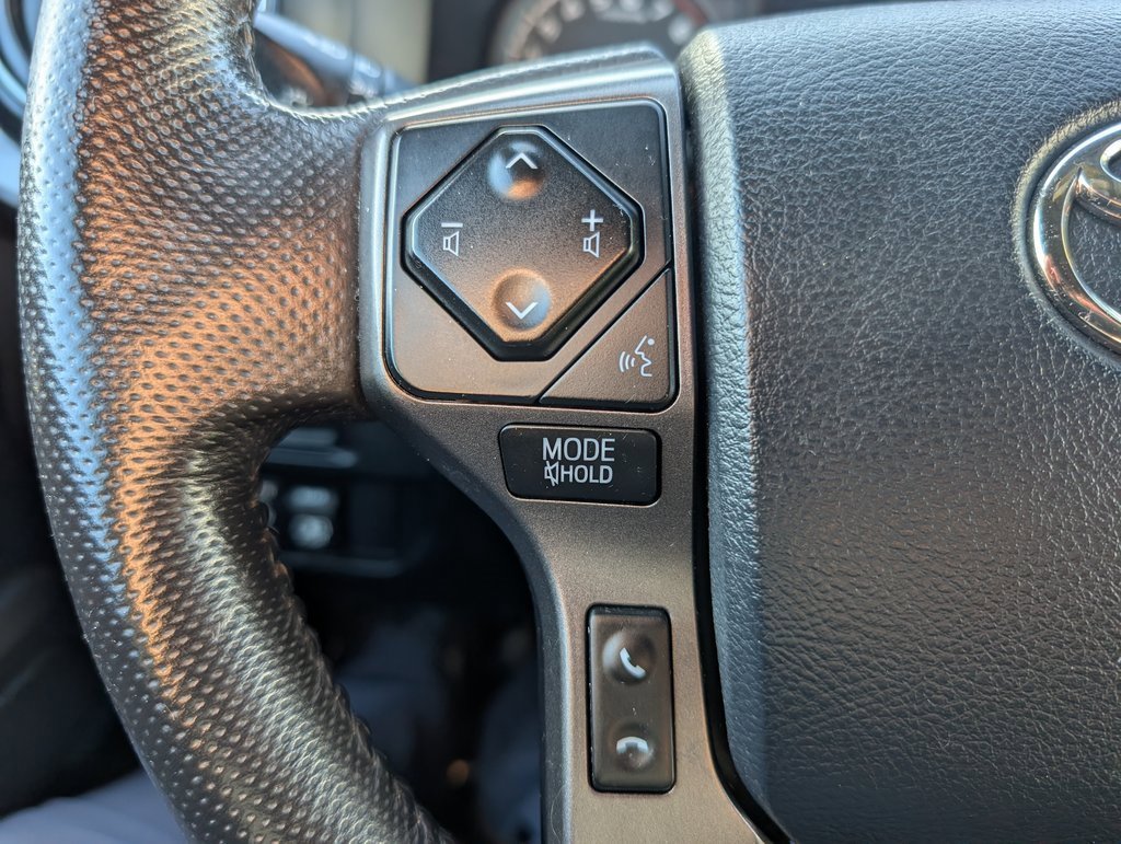 Used 2017 Toyota Tacoma TRD Sport w/ Tow Package (A/T) image 23