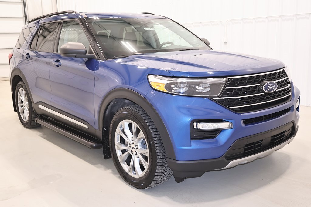 Certified 2020 Ford Explorer XLT w/ Equipment Group 202A image 4