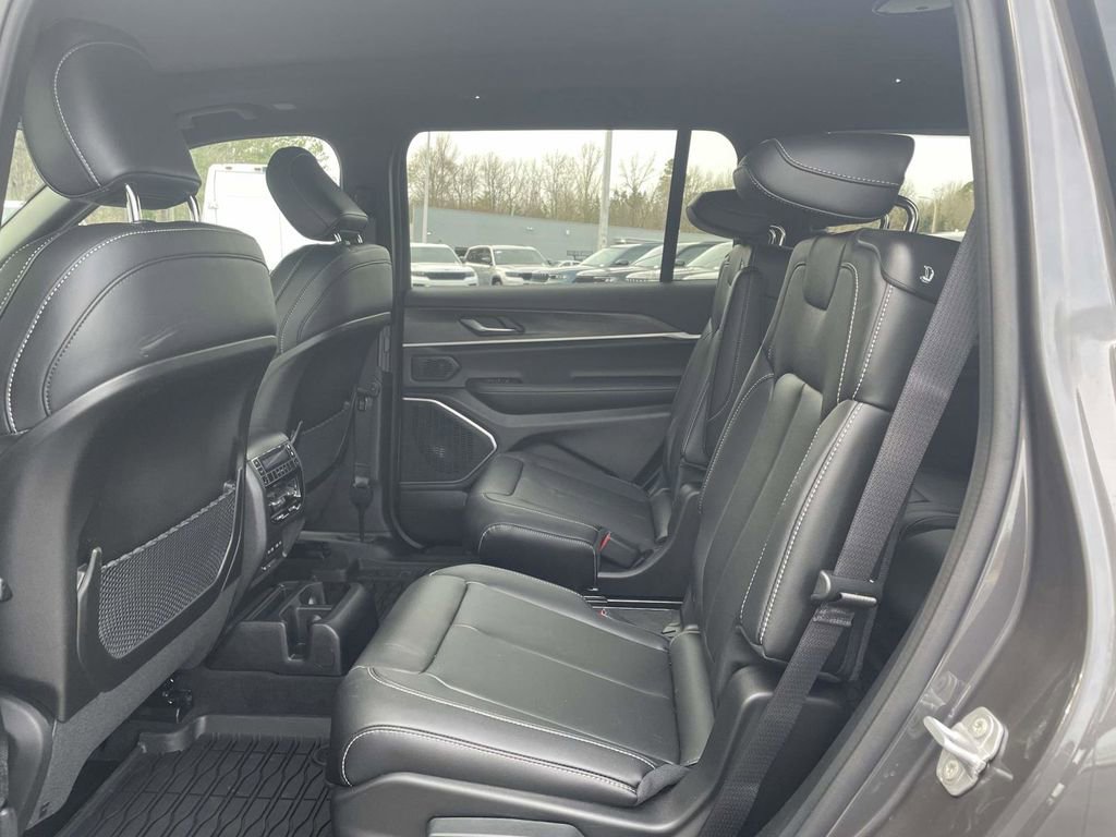 New 2026 Jeep Grand Cherokee L Limited image 20