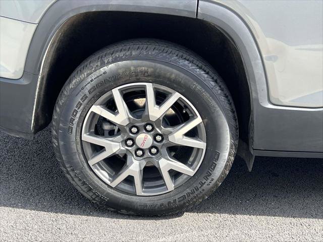 Used 2023 GMC Acadia SLE w/ Driver Convenience Package image 7