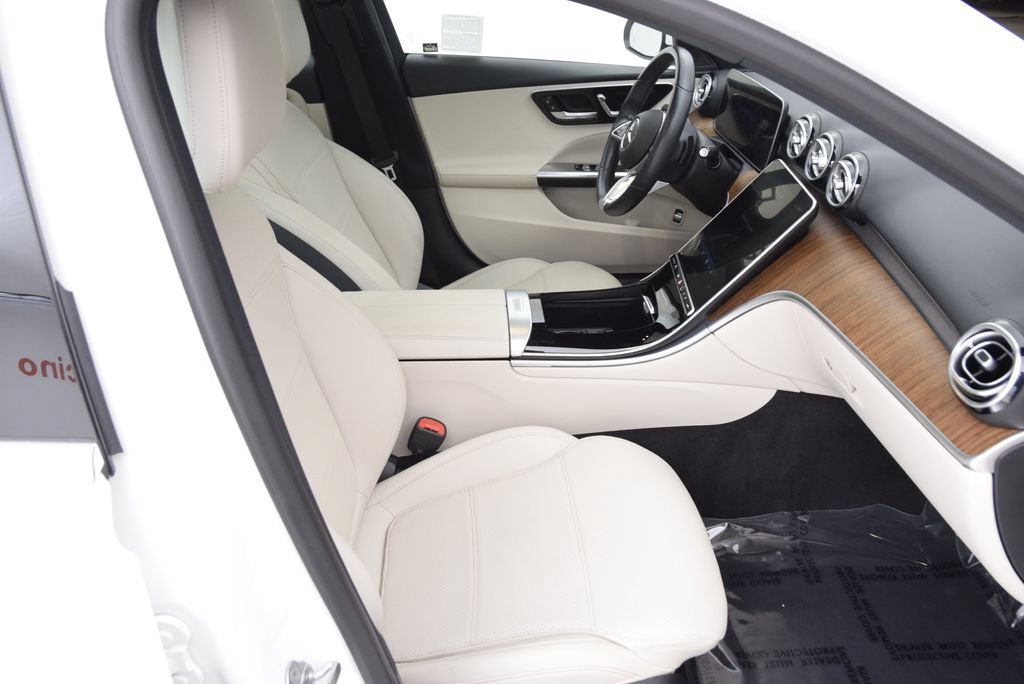 Used 2023 Mercedes-Benz C 300 Sedan image 16