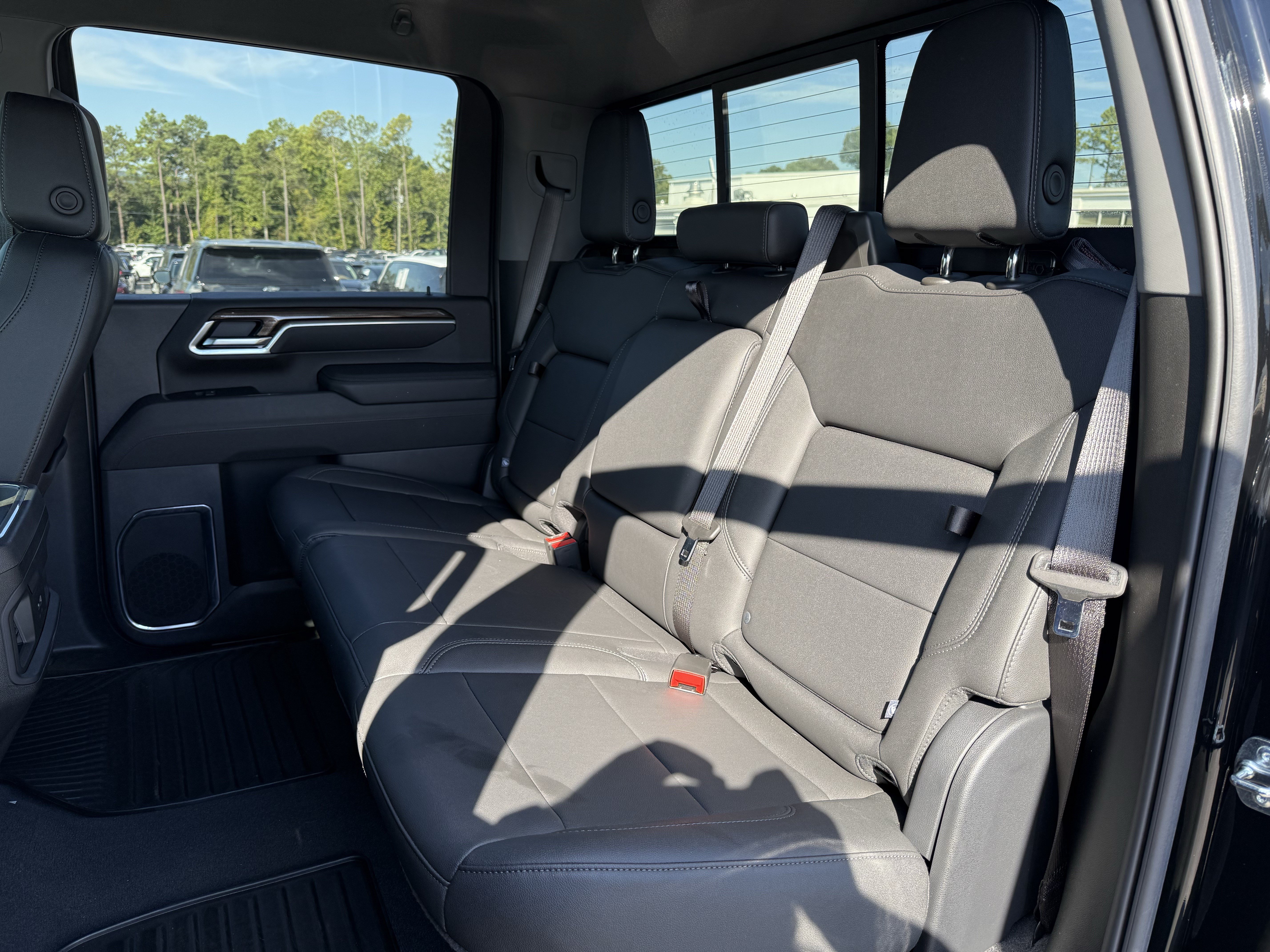 Used 2025 Chevrolet Silverado 2500 LT w/ All Star Edition AWD/4WD image 34