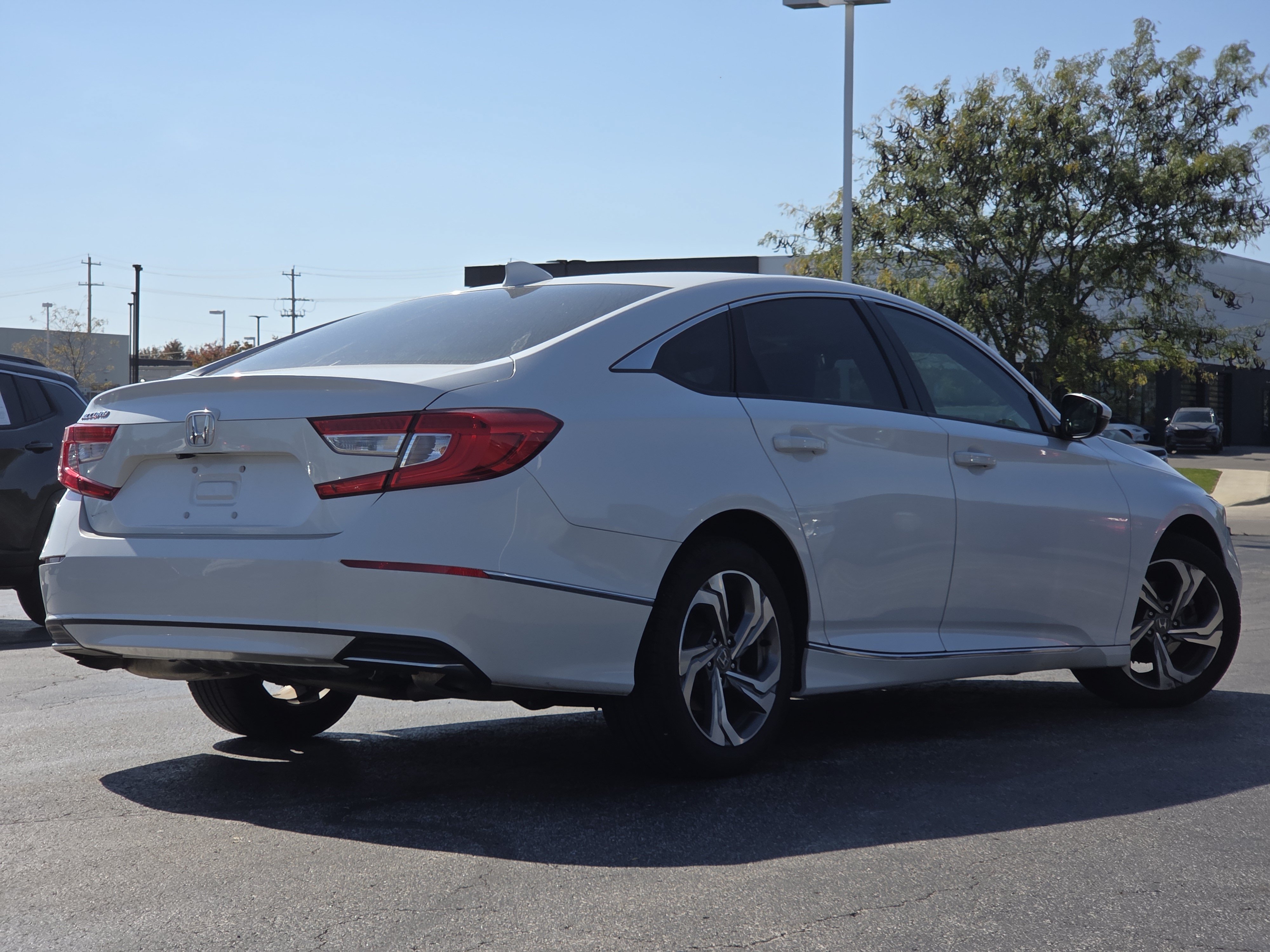 Used 2018 Honda Accord EX-L image 11