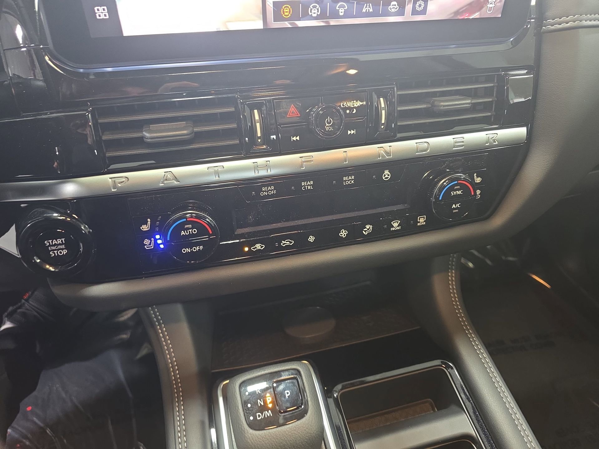 New 2026 Nissan Pathfinder Platinum image 24