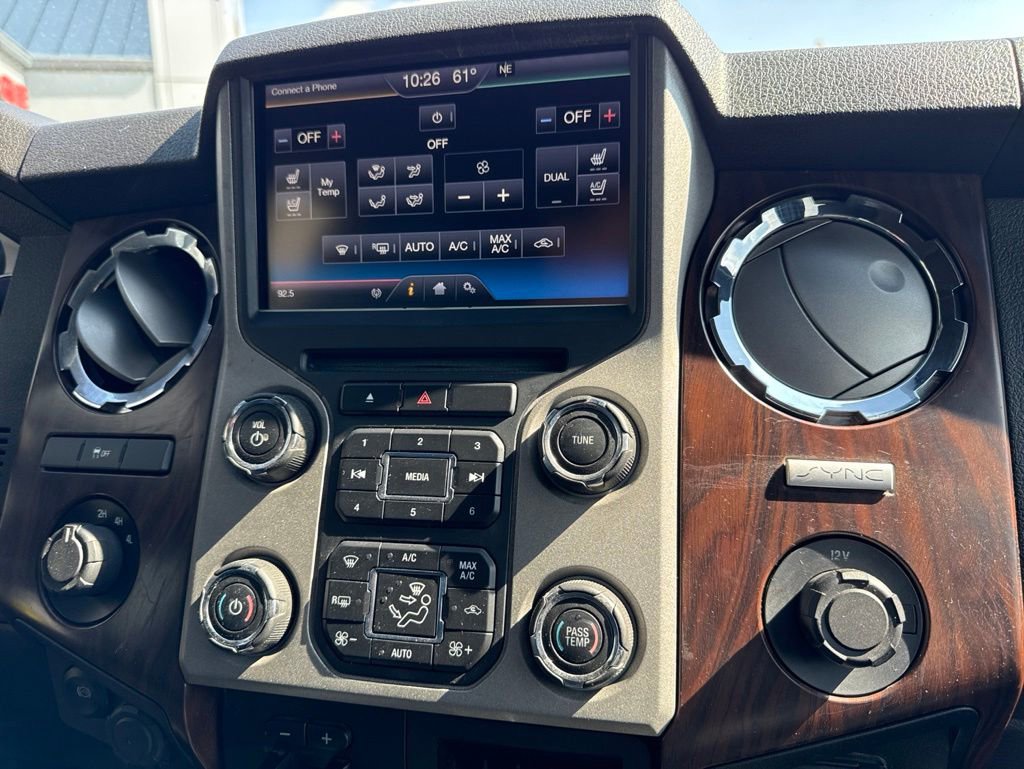 Used 2016 Ford F250 Lariat w/ Lariat Ultimate Package AWD/4WD image 30