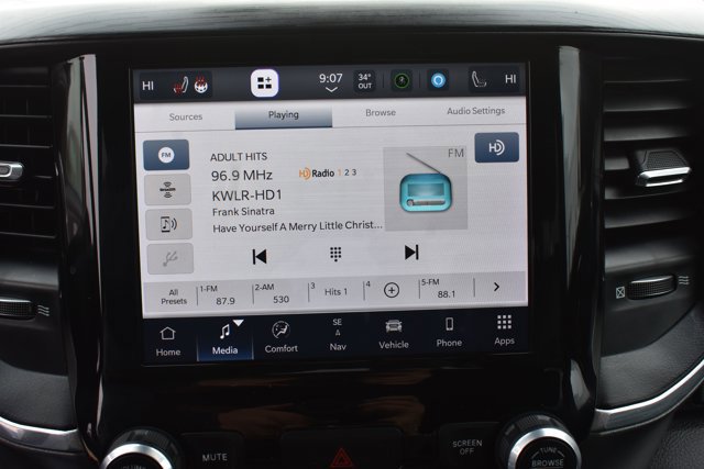 Used 2023 RAM 1500 Laramie image 24