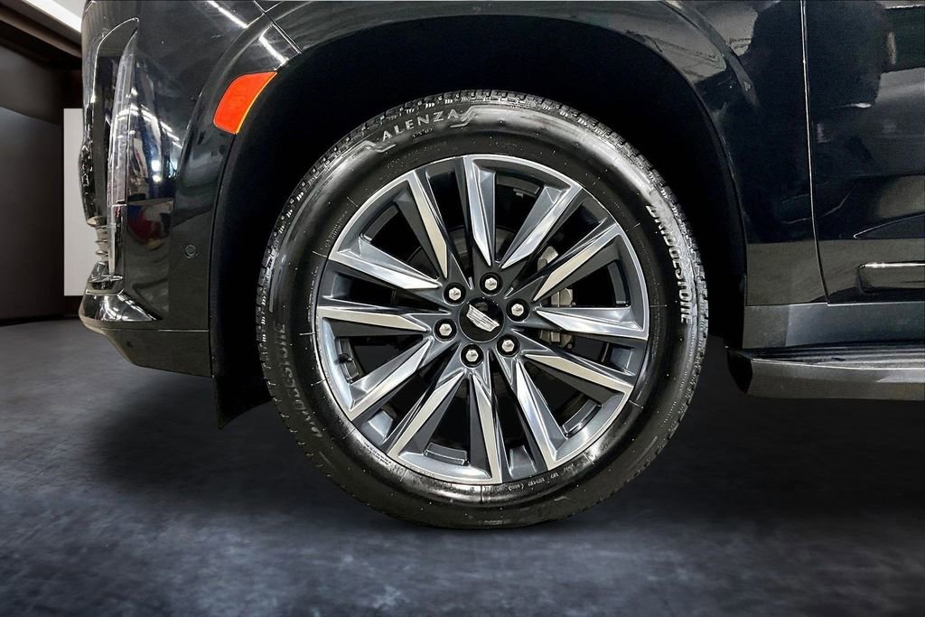 Certified 2023 Cadillac Escalade ESV Sport AWD/4WD image 35
