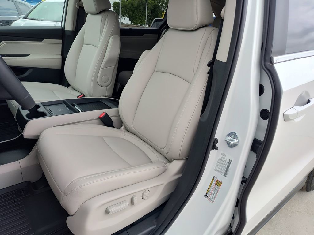 New 2026 Honda Odyssey EX-L image 6