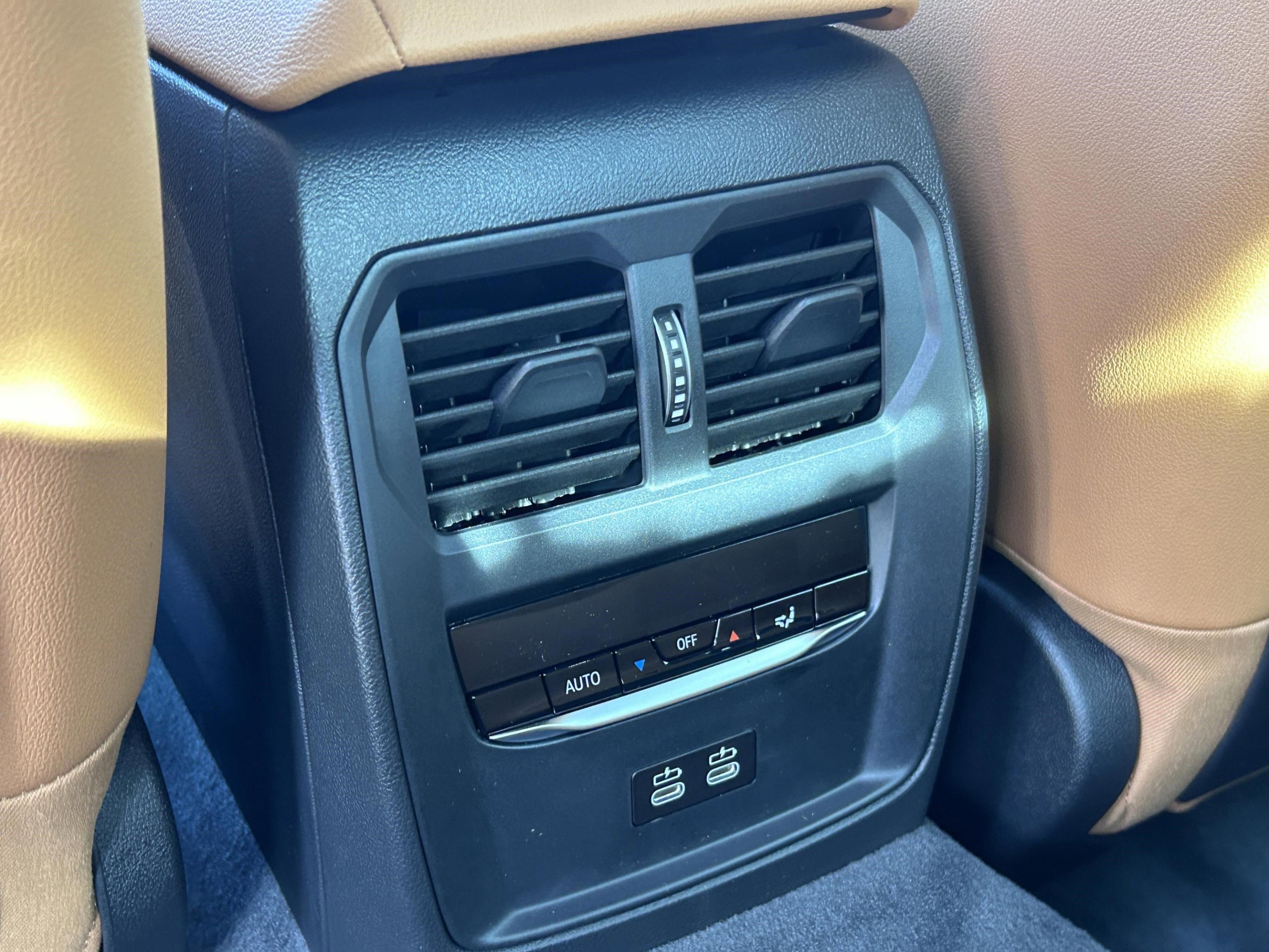 Used 2025 BMW i4 xDrive40i w/ M Sport Package image 29