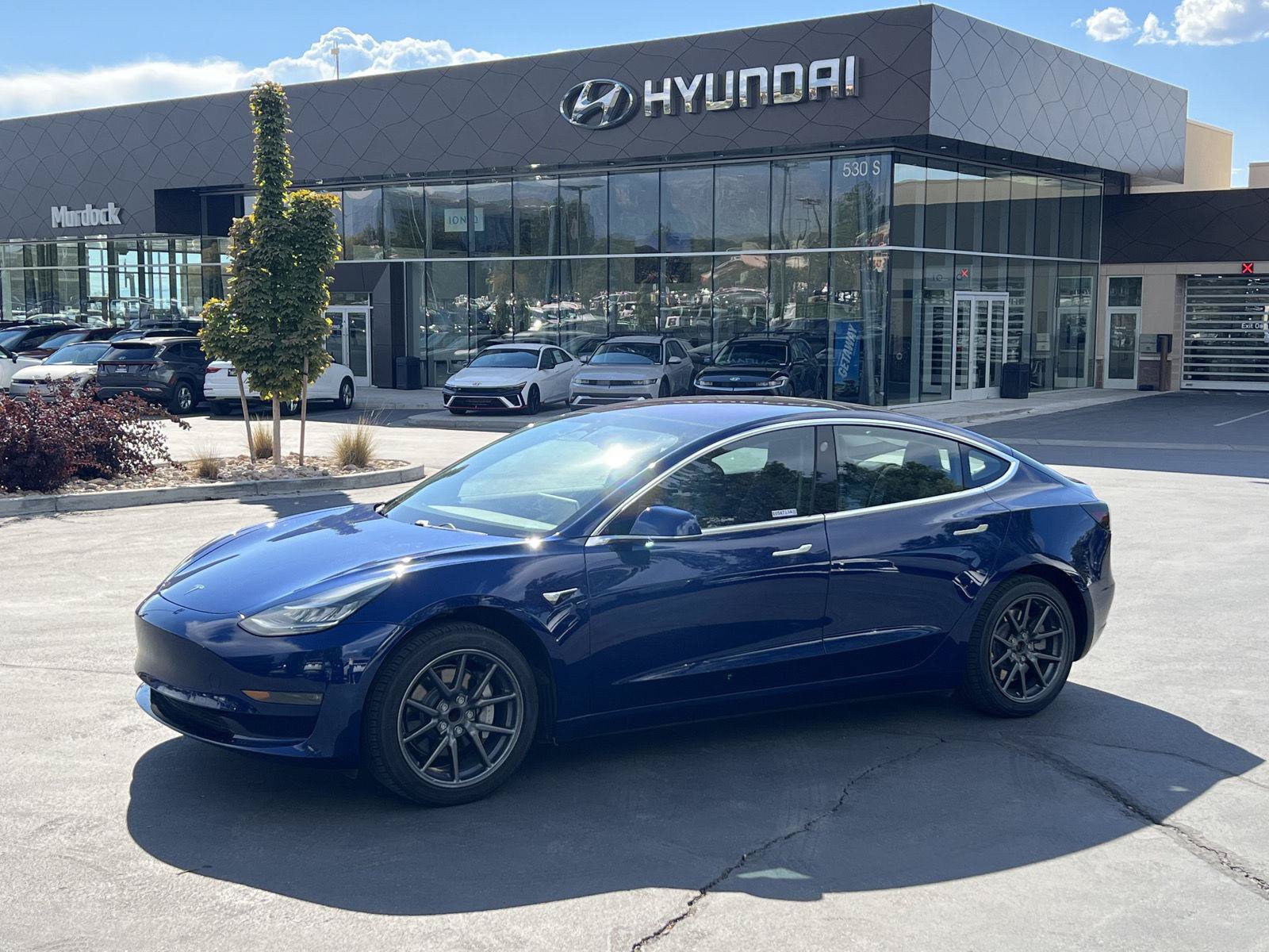 Used 2018 Tesla Model 3 Long Range RWD image 1