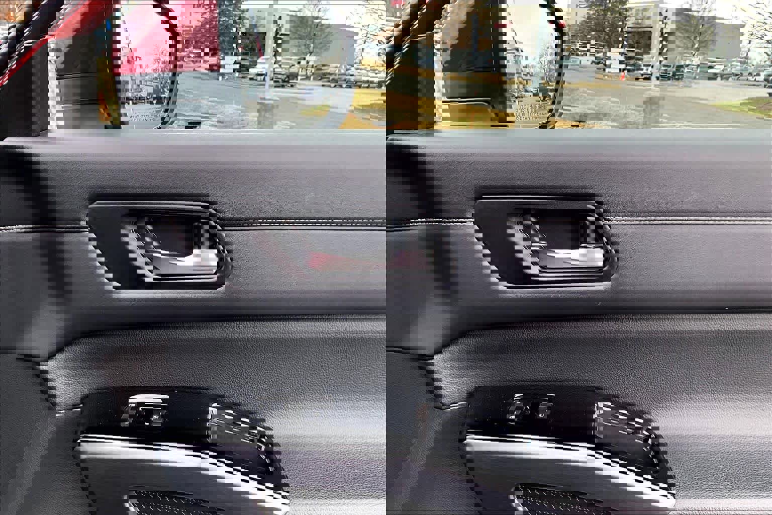 Used 2023 Nissan Pathfinder SL image 21