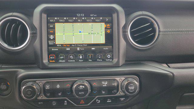 Used 2023 Jeep Wrangler Unlimited Sahara w/ LED Lighting Group AWD/4WD image 24