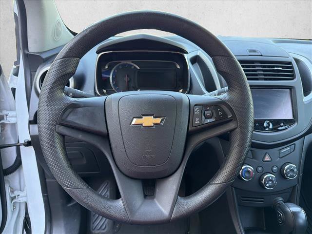 Used 2015 Chevrolet Trax LS FWD image 14